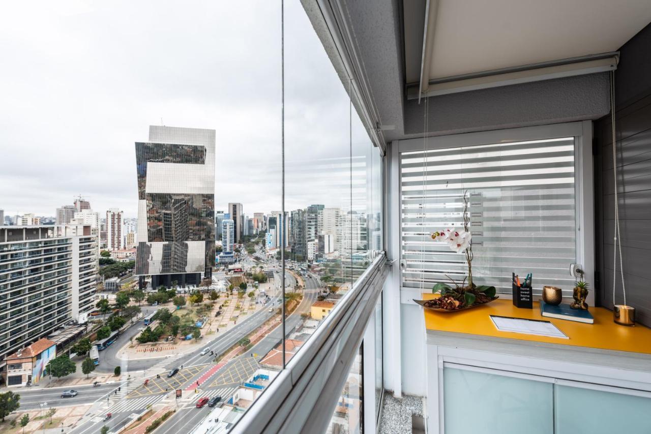 "Book Your Stay At Homelike Faria Lima In Pinheiros Stunning City Views Pool And Parking By Okaeri Home São Paulo Luaran gambar