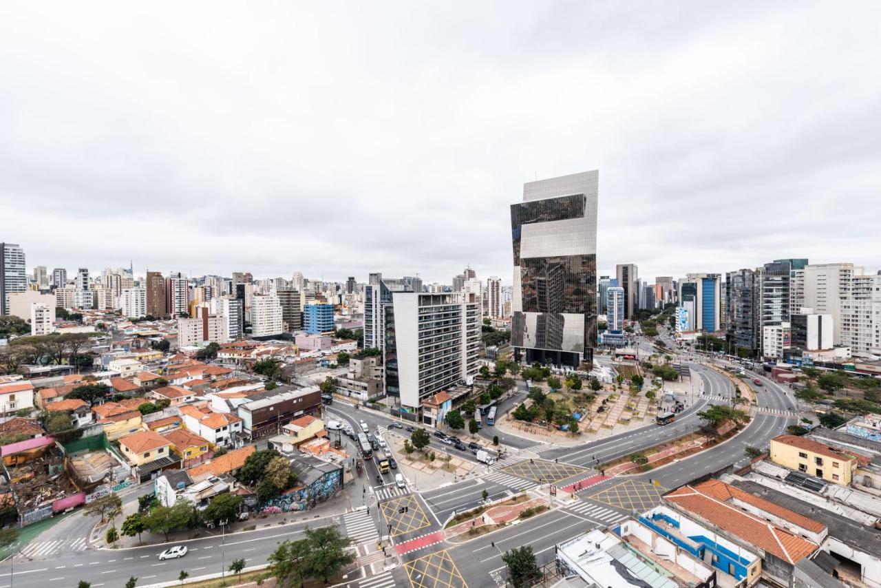 "Book Your Stay At Homelike Faria Lima In Pinheiros Stunning City Views Pool And Parking By Okaeri Home São Paulo Luaran gambar